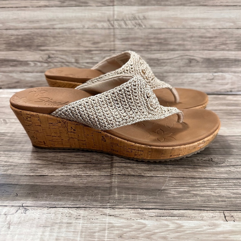 Skechers Womens Size 10 Beverlee Fancy Flip Flop Cork Wedge Comfort Sandals 2454